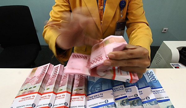 rupiah-dan-ihsg-jumat-pagi-melemah