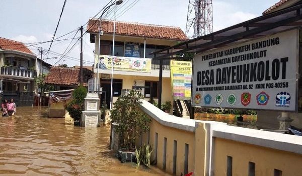 banjir-terjang-dayeuhkolot-pelayanan-publik-tetap-normal