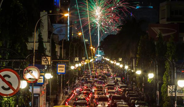 begini-rekayasa-lalu-lintas-di-bandung-saat-malam-tahun-baru