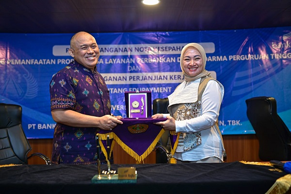 dukung-dunia-pendidikan-bank-bjb-kolaborasi-dengan-universitas-pakuan