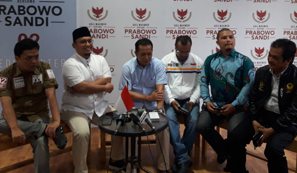 bpn-prabowo-tonton-sidang-dari-hambalang