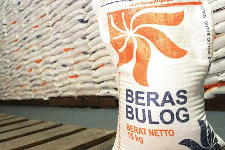 bulog-pastikan-stok-beras-aman-jelang-natal-dan-tahun-baru