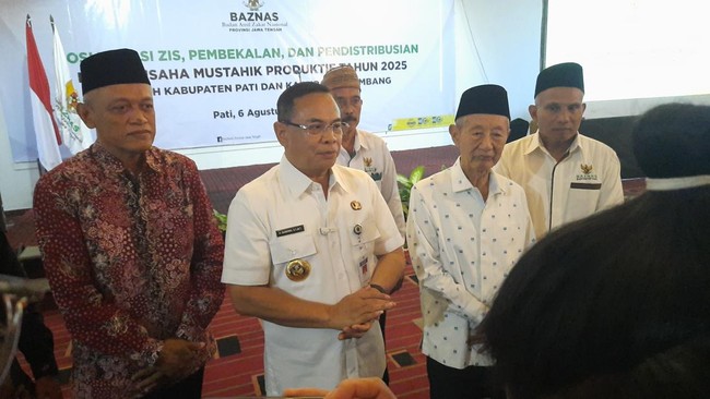 bupati-pati-resmi-batalkan-kenaikan-pbb-250-persen