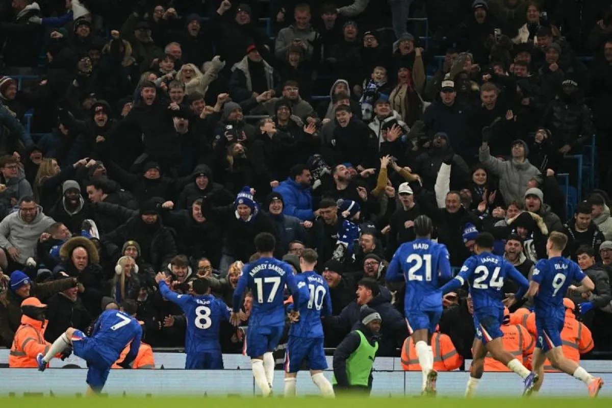 gol-telat-enzo-fernandez-selamatkan-chelsea-dari-city-di-etihad