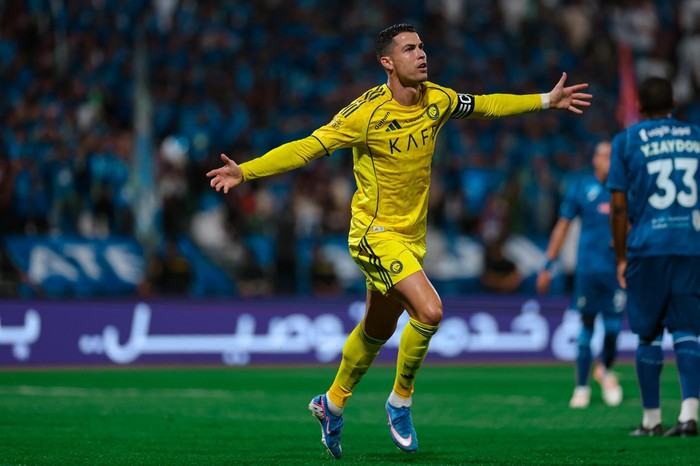 ronaldo-comeback-dan-cetak-gol-al-nassr-kalahkan-al-fateh-2-0