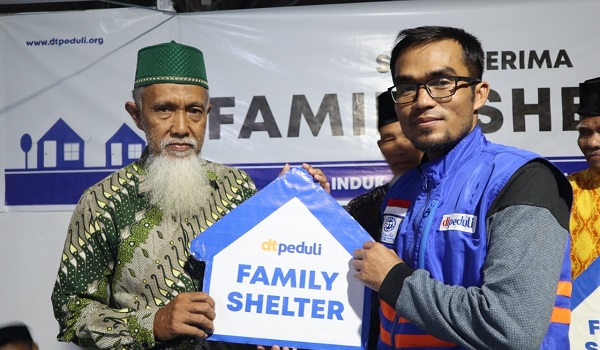 dt-peduli-resmikan-400-family-shelter-di-palu-dan-donggala