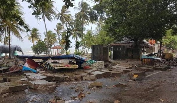 empat-warga-sumedang-jadi-korban-tsunami-banten