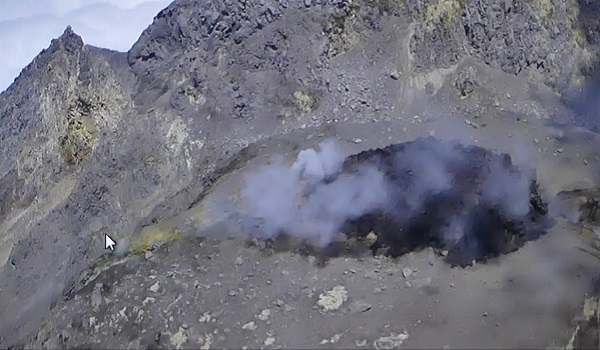 enam-kali-merapi-luncurkan-guguran-lava