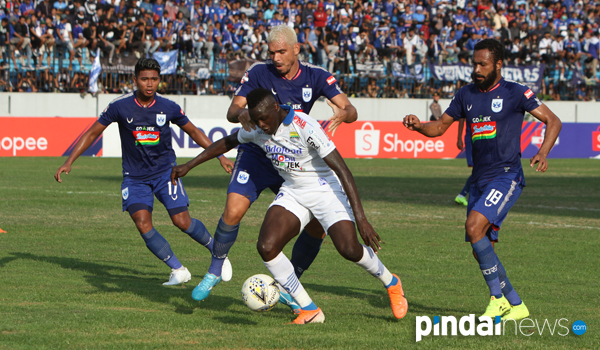 spirit-persib-bakal-jadi-masalah-serius-untuk-bali-united