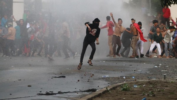 pakar-ungkap-pentingnya-bedakan-demonstran-dan-perusuh