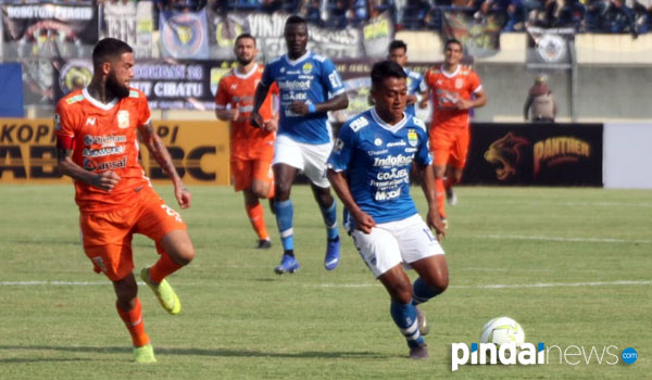 ini-yang-diwaspadai-pelatih-persib-dari-borneo-fc