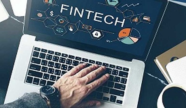 ojk-tutup-1000-lebih-layanan-fintech-ilegal