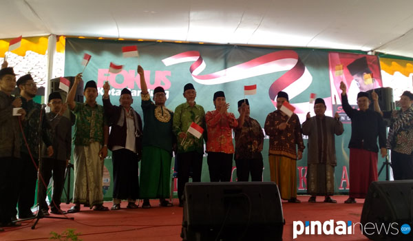 forum-ulama-dan-santri-kota-bandung-dukung-jokowi-maruf