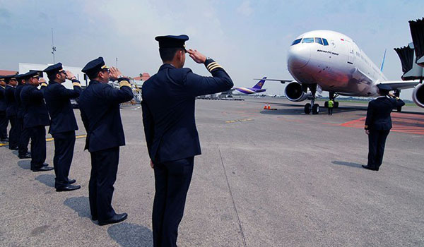 pengamat-berharap-operasional-garuda-normal-usai-pemberhentian-direksi