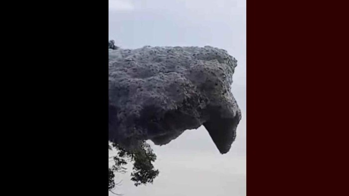 warga-subang-heboh-awan-hitam-misterius-dlh-turun-tangan