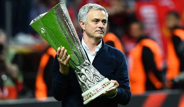 habiskan-400-juta-pounds-mourinho-cuma-beri-3-trofi-untuk-mu