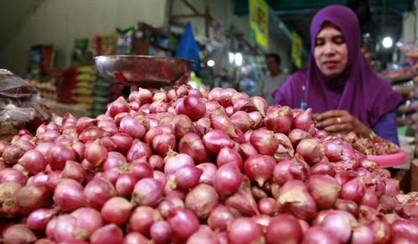 airlangga-jamin-tindak-tegas-oknum-yang-mainkan-harga-gula-dan-bawang