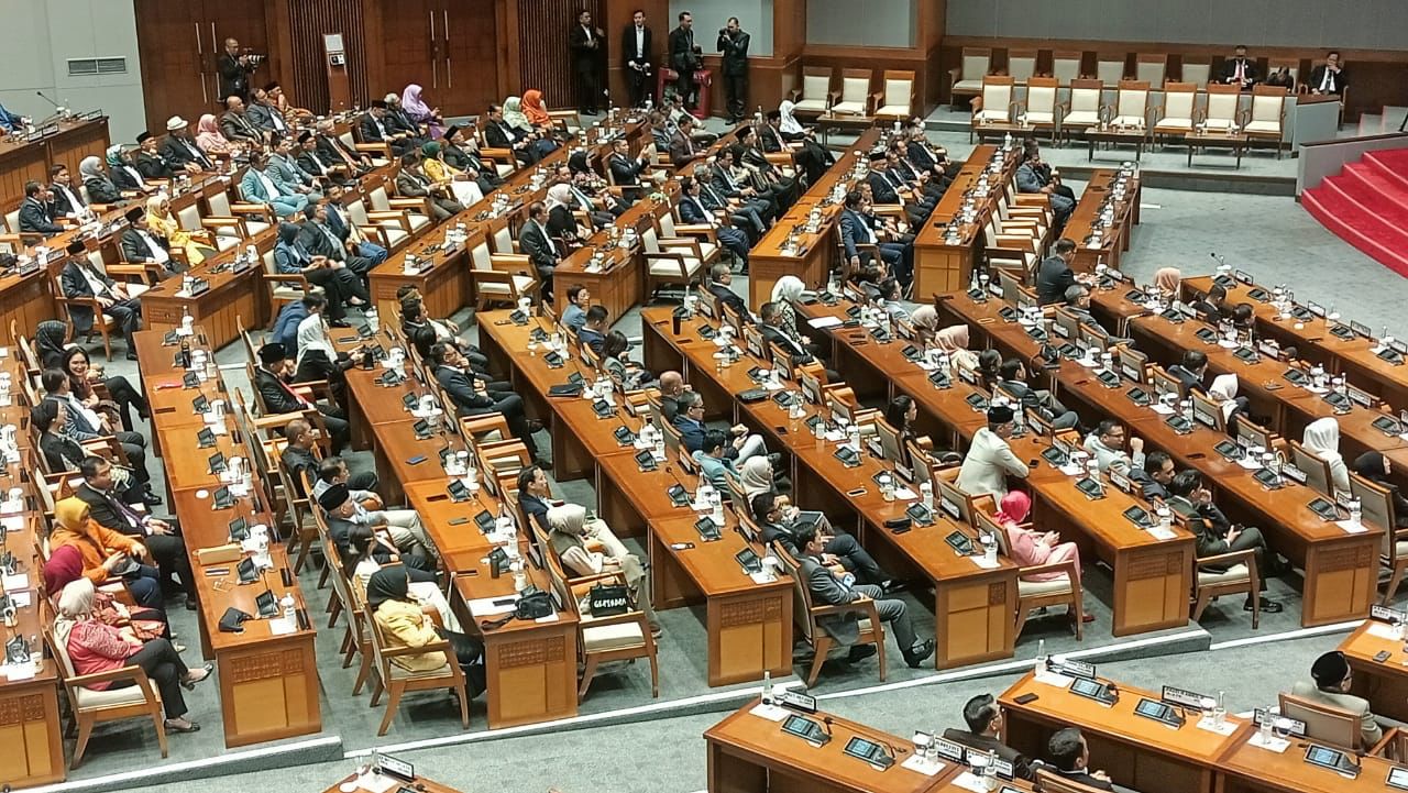 dpr-sahkan-uu-perlindungan-saksi-dan-korban