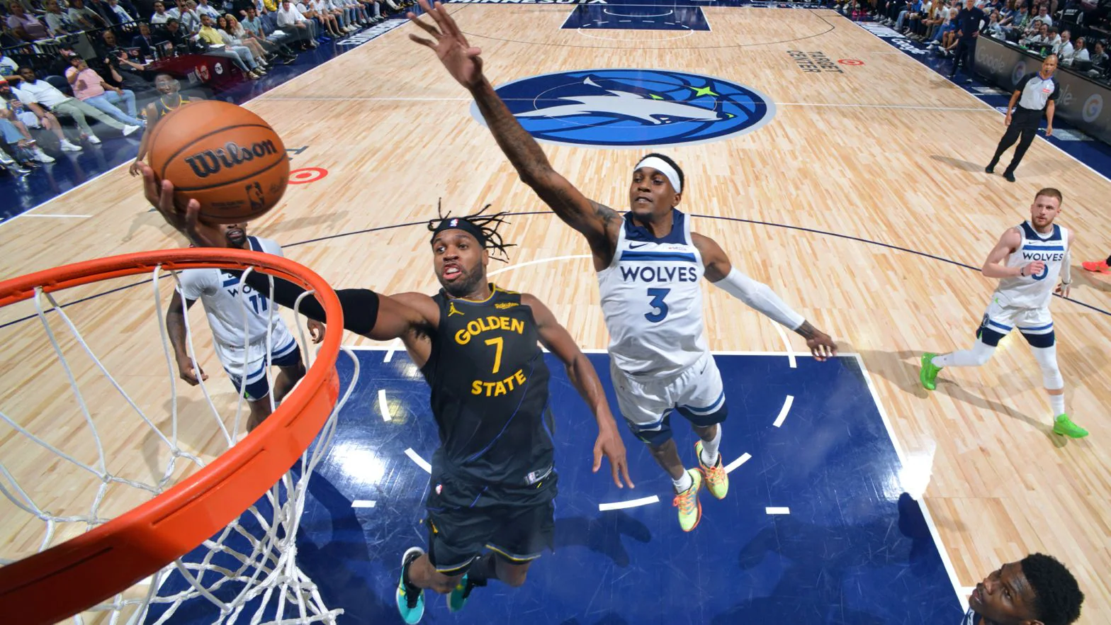 tanpa-curry-gsw-tetap-bisa-kalahkan-timberwolves-di-gim-1-skor-99-88