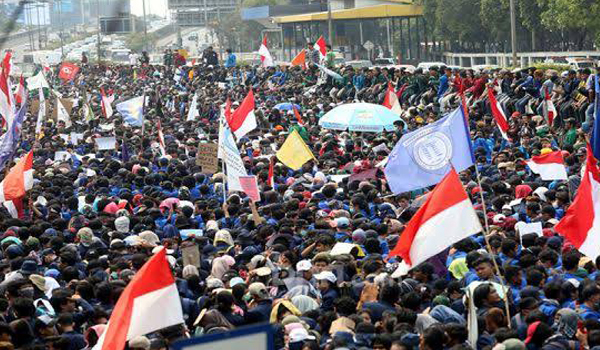 kapolda-metro-jaya-apresiasi-demontrasi-buruh-berlangsung-tertib