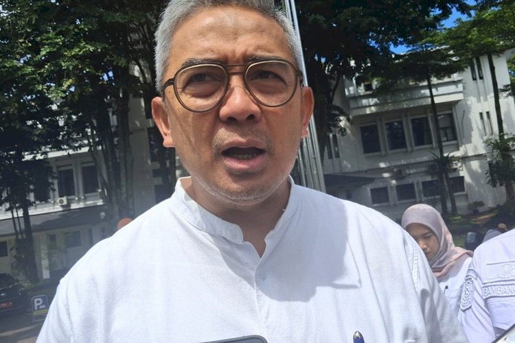 farhan-soroti-separuh-siswa-bandung-terindikasi-gangguan-mental