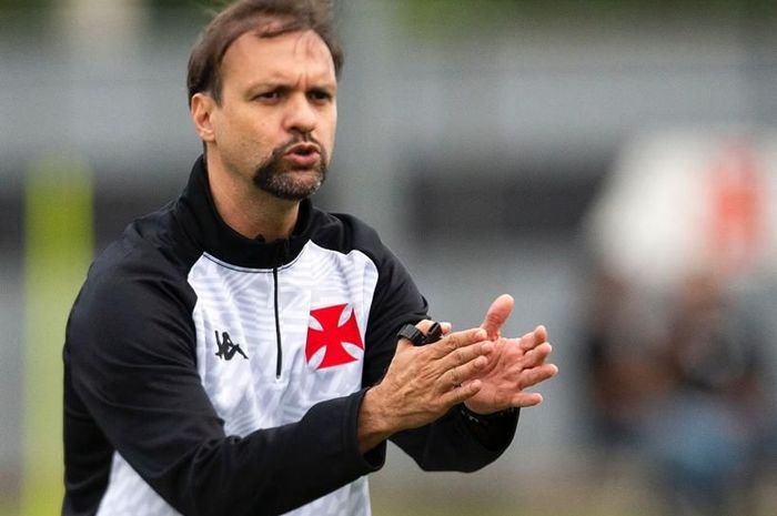 persija-jakarta-tunjuk-mauricio-souza-jadi-pelatih-baru