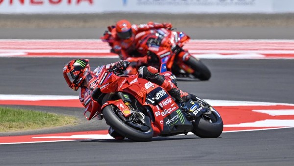 marc-dan-bagnaia-bawa-ducati-segel-gelar-juara-tim-musim-2025