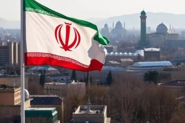 iran-bentuk-dewan-pertahanan-baru-untuk-serang-israel