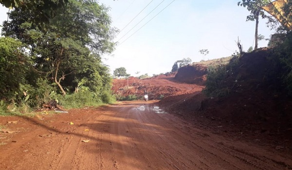 jalan-rusak-pemkab-purwakarta-tegur-kontraktor-kereta-cepat