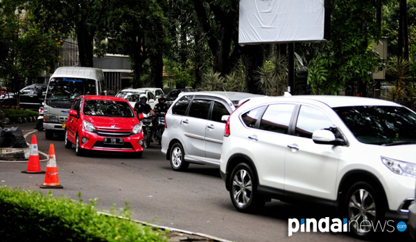 timbulkan-kemacetan-baru-rekayasa-lalu-lintas-sukajadi-bakal-direvisi