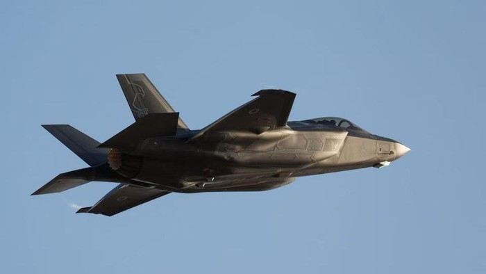 iran-tembak-jatuh-tiga-jet-tempur-f-35-pertama-kali-terjadi-di-dunia