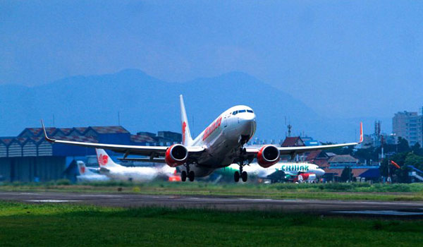 otoritas-bandara-husein-pastikan-aktivitas-penerbangan-normal