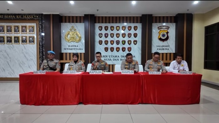 oknum-brimob-dipecat-usai-kasus-tewaskan-siswa-di-tual