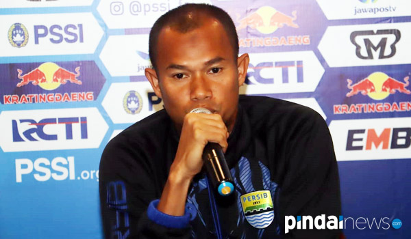 kapten-persib-terkesan-sambutan-bobotoh-di-batam