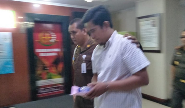 kejati-tahan-mantan-karyawan-bri-rugikan-negara-rp44-miliar