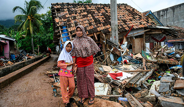 ratusan-korban-tsunami-di-lampung-selatan-terserang-cacar-dan-ispa