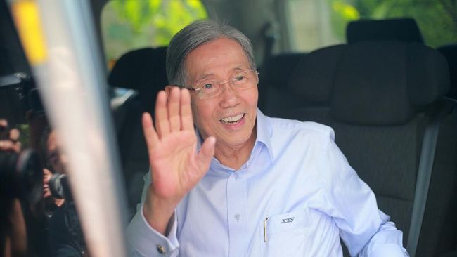 mantan-menko-ekonomi-kwik-kian-gie-tutup-usia