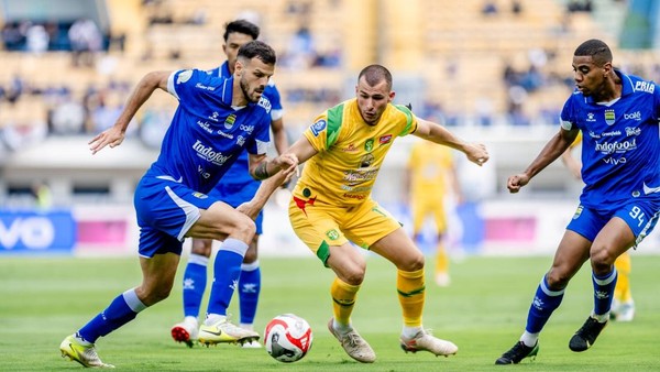 pemainnya-cedera-jelang-laga-super-league-hodak-tak-ambil-pusing
