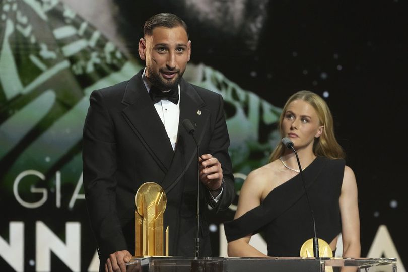 donnarumma-raih-penghargaan-yashin-trophy-2025