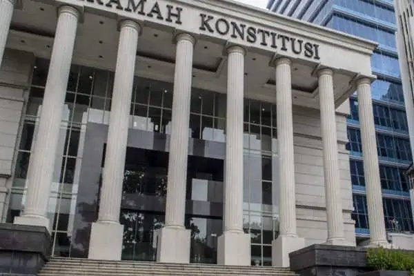 uu-pilkada-digugat-ke-mk-cagub-terpilih-harus-lebih-dari-50-persen