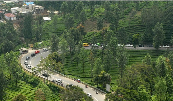 pengendara-diimbau-ekstra-waspada-saat-melintasi-puncak-cipanas