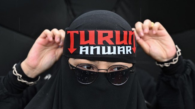 biaya-hidup-melonjak-ribuan-warga-malaysia-turun-ke-jalan