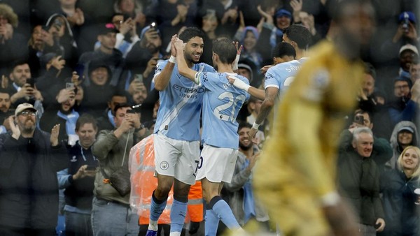 klasemen-liga-inggris-arsenal-dan-man-city-selisih-2-poin