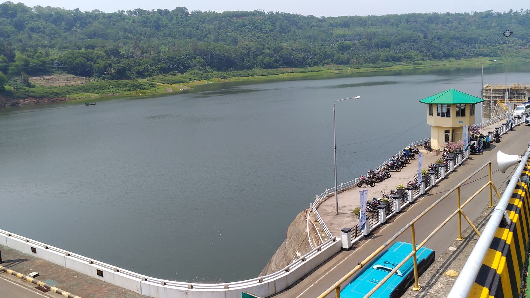 kkp-sebut-ikan-di-waduk-cirata-tak-layak-konsumsi-ini-penyebabnya
