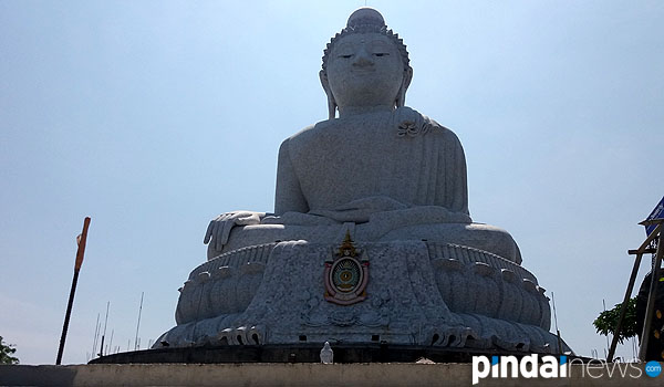 menikmati-kekhidmatan-kala-berkunjung-ke-big-buddha-di-phuket