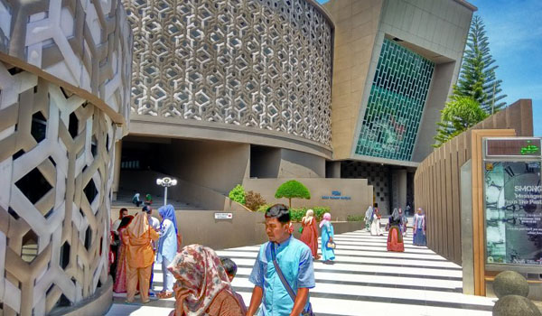 menengok-museum-tsunami-yang-dikunjungi-ribuan-wisatawan-per-hari