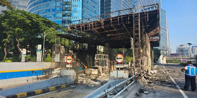 mendagri-minta-masyarakat-gotong-royong-perbaiki-infrastruktur-rusak