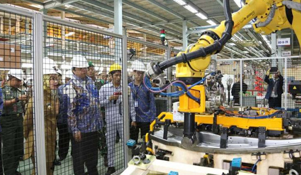 wali-kota-sukabumi-sebut-pencari-kerja-kini-bersaing-dengan-robot