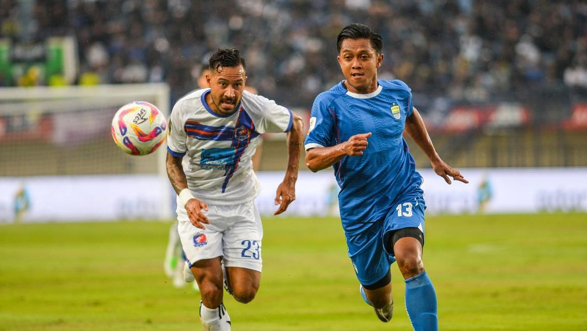 bojan-hodak-puas-dengan-performa-persib-meski-kalah-dari-port-fc