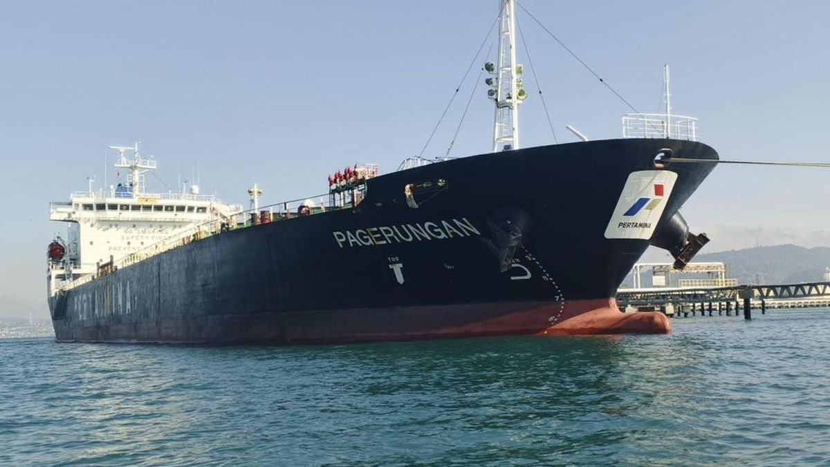 kapal-pertamina-siap-berlayar-usai-selat-hormuz-dibuka